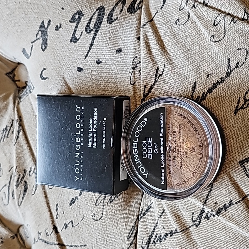 Youngblood loose mineral foundation